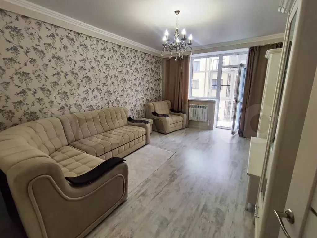 1-к. квартира, 49 м, 5/7 эт. - Фото 0