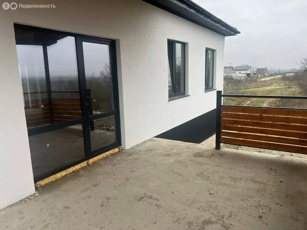 Дом в станица Раевская, Материнский переулок (100 м) - Фото 2