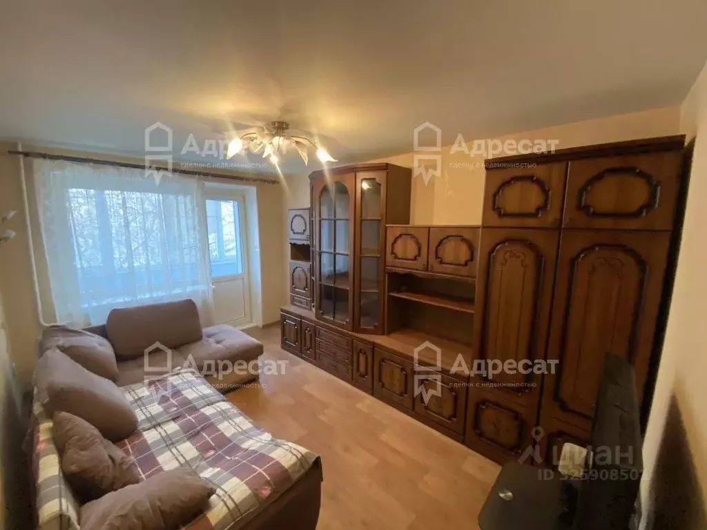 2-к кв. Волгоградская область, Волгоград Новороссийская ул., 47 (54.0 ... - Фото 1