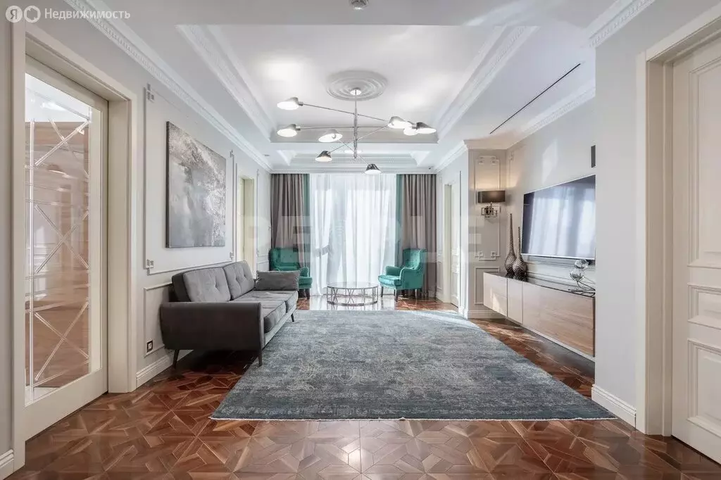 7-комнатная квартира: Москва, улица Сергея Макеева, 9 (242 м) - Фото 1