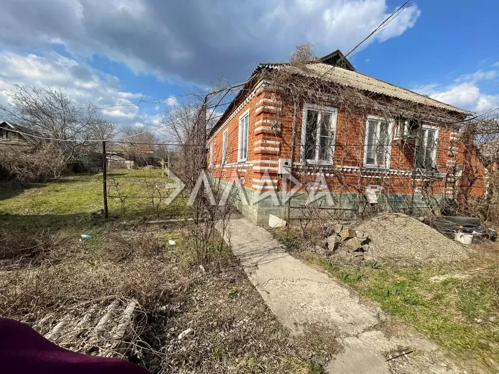 Дом в Ростовская область, Усть-Донецкий пгт ул. Строителей, 26 (80 м) - Фото 1