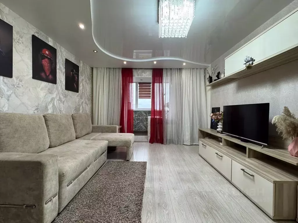 2-к кв. Кировская область, Киров Радужный мкр, ул. Новая, 6 (56.7 м) - Фото 1