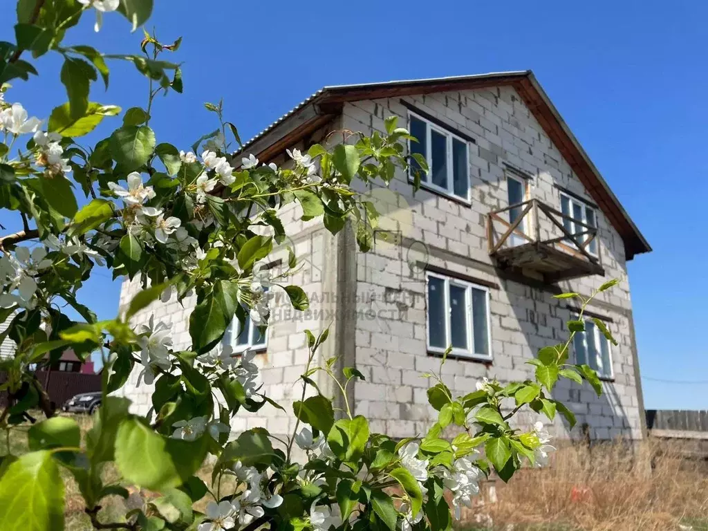 Дом в Иркутская область, Иркутский муниципальный округ, д. Усть-Куда ... - Фото 1