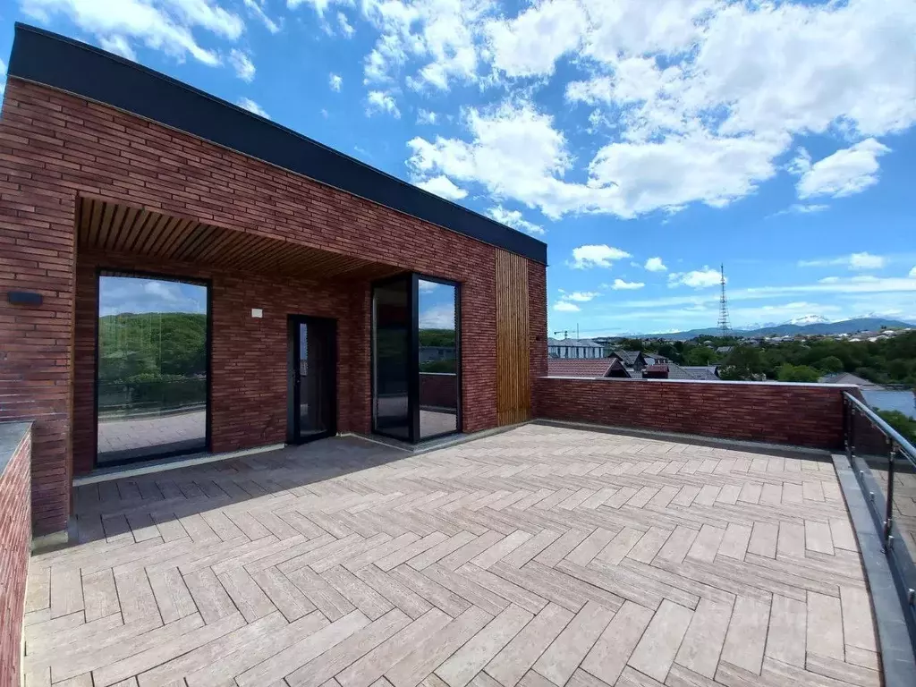 Дом в Кабардино-Балкария, Нальчик Труженик СДТ, 46 (270 м) - Фото 0