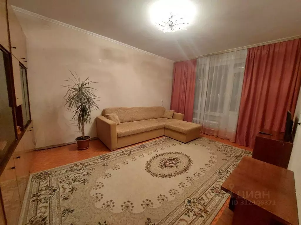 3-к кв. Самарская область, Тольятти 15-й кв-л, бул. Космонавтов, 26 ... - Фото 0