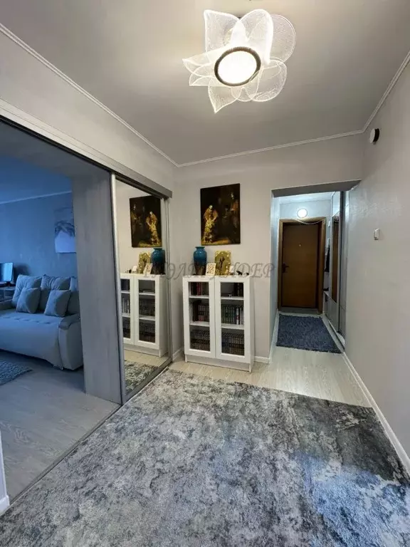 3-к кв. Алтай, Горно-Алтайск Коммунистический просп., 75 (63.5 м) - Фото 2