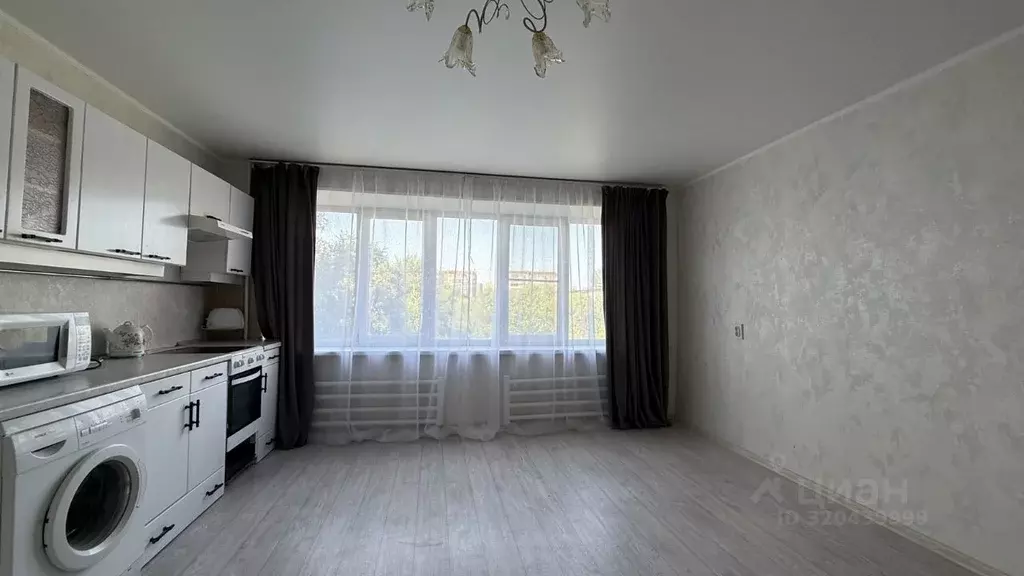 3-к кв. Челябинская область, Челябинск ул. Труда, 7А (80.0 м) - Фото 1