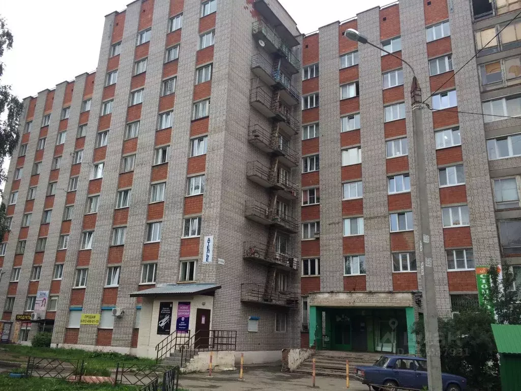 Комната Удмуртия, Ижевск ул. 30 лет Победы, 12 (13.0 м) - Фото 0
