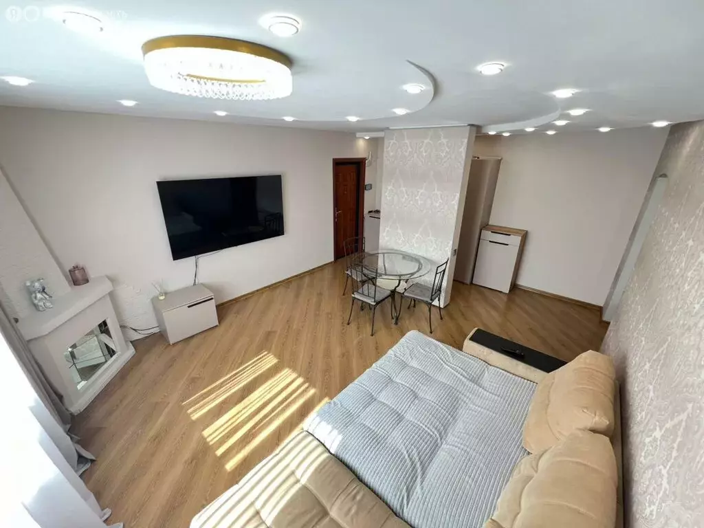 4-комнатная квартира: Первоуральск, улица Талица, 3 (78.8 м) - Фото 0