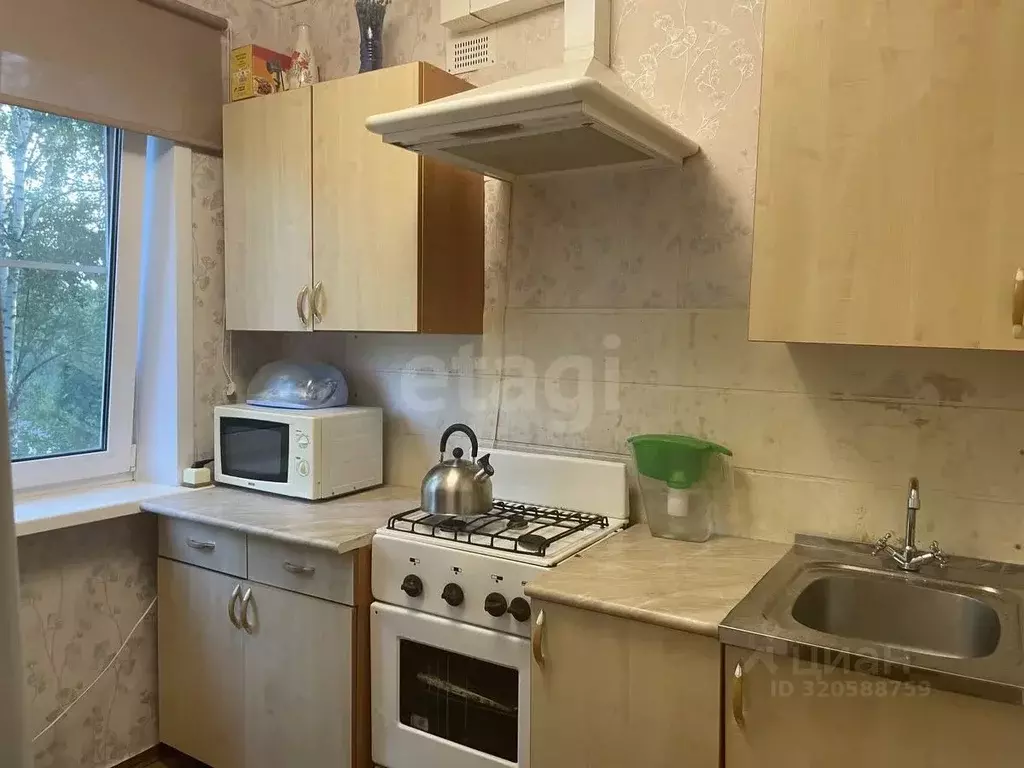 1-к кв. Коми, Сыктывкар ул. Малышева, 13 (30.4 м) - Фото 2