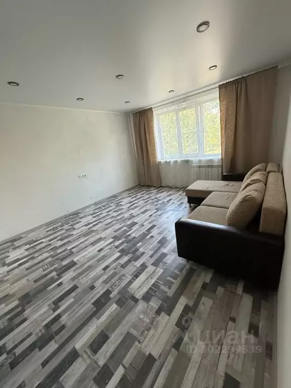 3-к кв. Орловская область, Мценск ул. Машиностроителей, 8 (81.6 м) - Фото 2