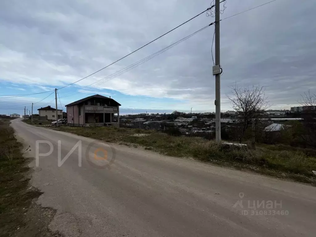 Участок в Севастополь ул. Парашютная, 3 (6.38 сот.) - Фото 0