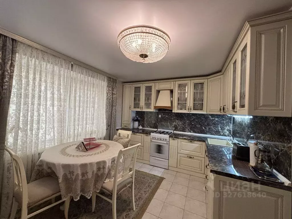 2-к кв. Краснодарский край, Ейск Коммунистическая ул., 23 (98.0 м) - Фото 1