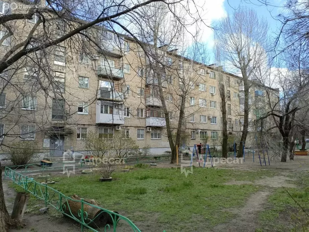 2-комнатная квартира: Волгоград, улица Быкова, 10 (43 м) - Фото 1