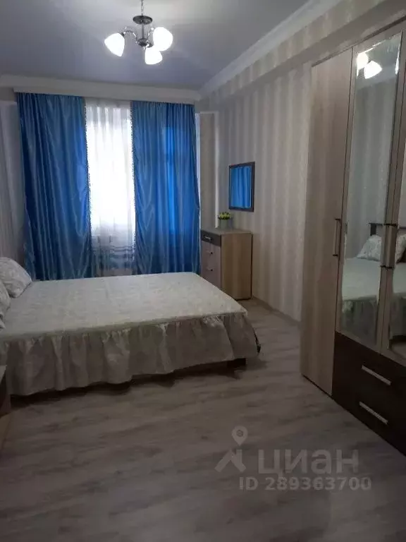 2-к кв. Дагестан, Махачкала просп. Амет-Хана Султана, 33Бк2 (90.0 м) - Фото 0