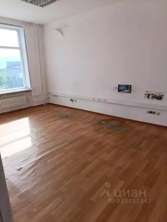 Помещение свободного назначения в Мурманская область, Мончегорск ... - Фото 1