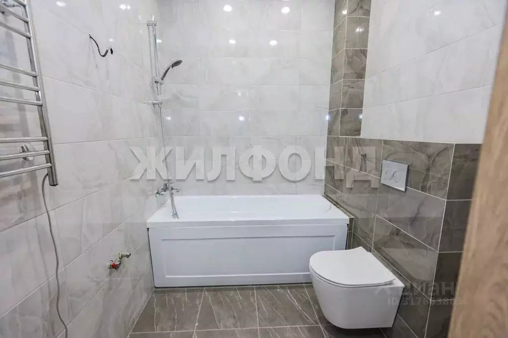 2-к кв. Новосибирская область, Новосибирск Фабричная ул., 65/3 (42.8 ... - Фото 1