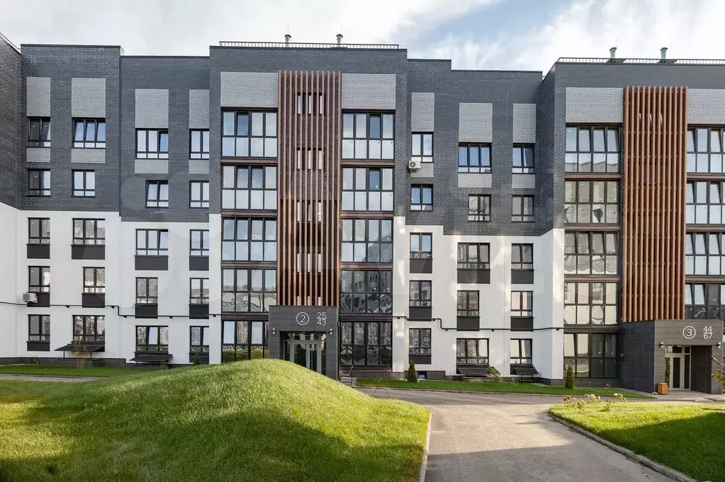 3-к. квартира, 101,5 м, 1/5 эт. - Фото 0