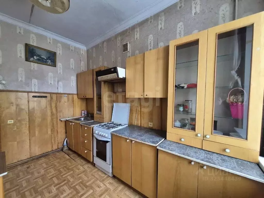 3-к кв. Башкортостан, Уфа ул. Калинина, 13 (78.0 м) - Фото 2