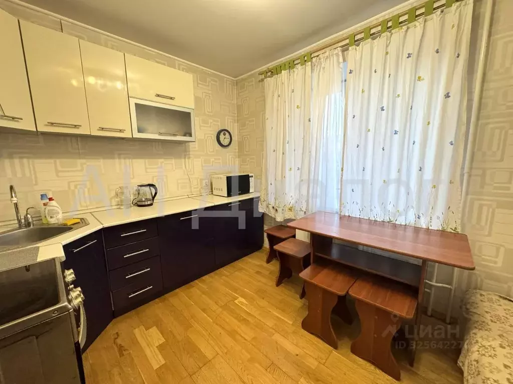 1-к кв. Свердловская область, Екатеринбург ул. Садовая, 7 (40.0 м) - Фото 2