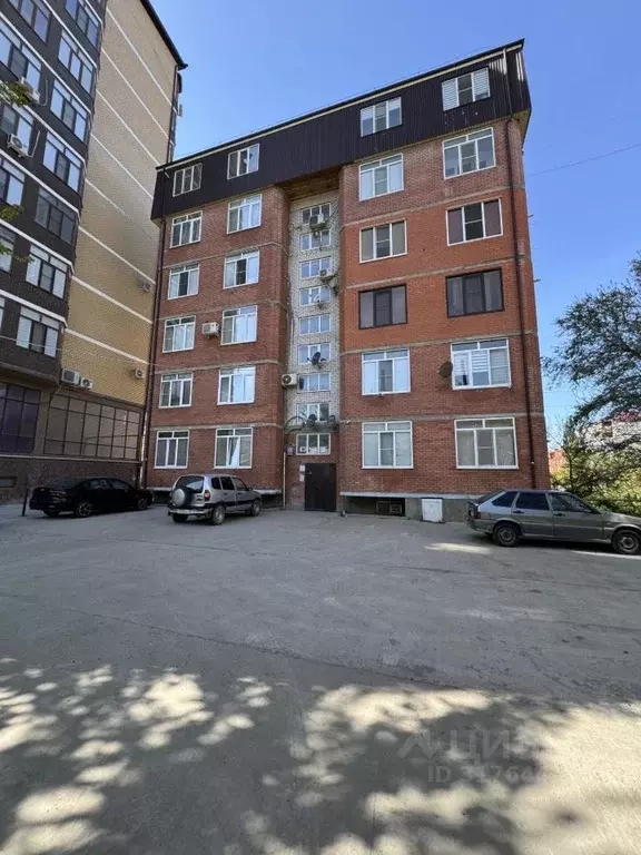 2-к кв. Дагестан, Махачкала ул. Нигматулы Магомедова, 83В (80.0 м) - Фото 0