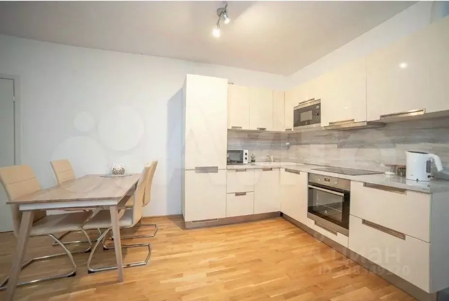 3-к кв. Свердловская область, Екатеринбург ул. Белинского, 108 (80.6 ... - Фото 2