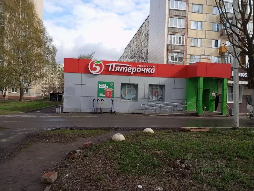 Торговая площадь в Удмуртия, Ижевск Автозаводская ул., 2 (620 м) - Фото 1