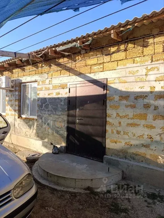 Дом в Крым, Красноперекопский район, Вишневское с/пос, с. Крепкое ул. ... - Фото 2