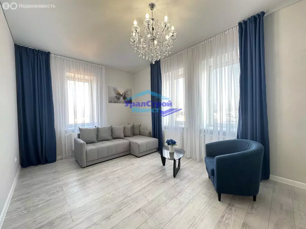 2-комнатная квартира: Октябрьский, улица Рахимьяна Насырова, 7/1 (67.3 ... - Фото 1