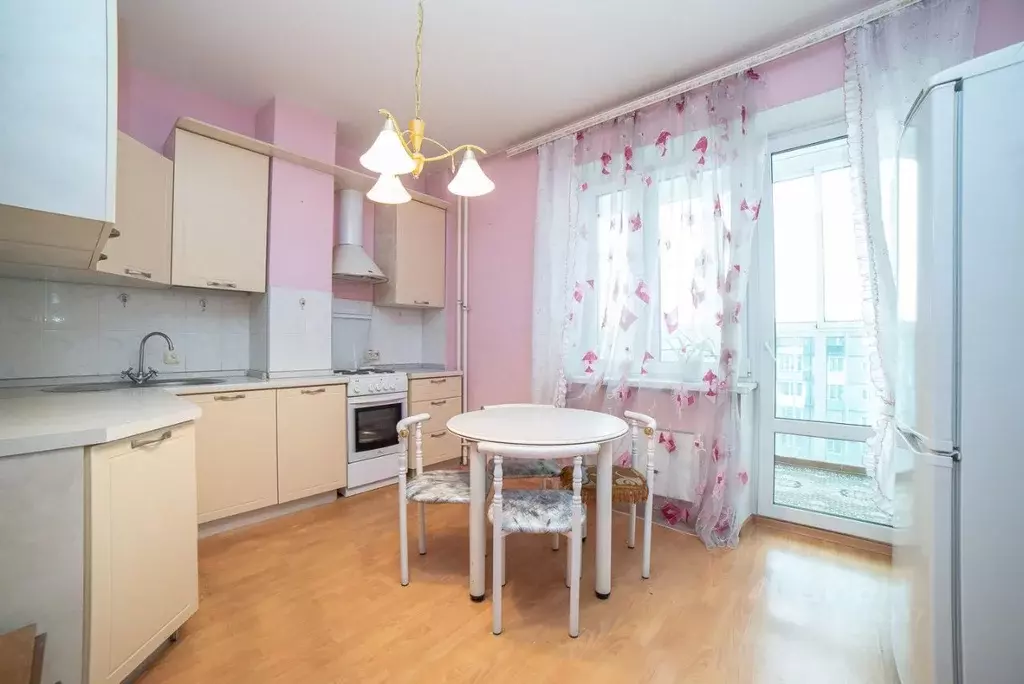 1-к кв. Свердловская область, Екатеринбург ул. Самолетная, 23 (45.4 м) - Фото 2