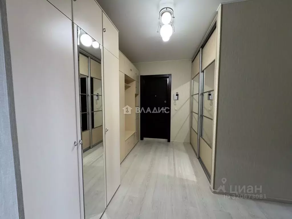 2-к кв. Владимирская область, Ковров ул. Строителей, 15/2 (74.7 м) - Фото 2