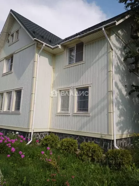 Дом в Ленинградская область, Гатчина Печерский пер., 34 (150 м) - Фото 1