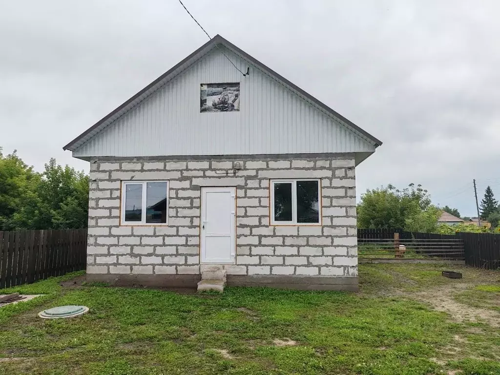 Дом в Алтайский край, Первомайский район, пос. Бажево ул. Полевая (50 ... - Фото 1