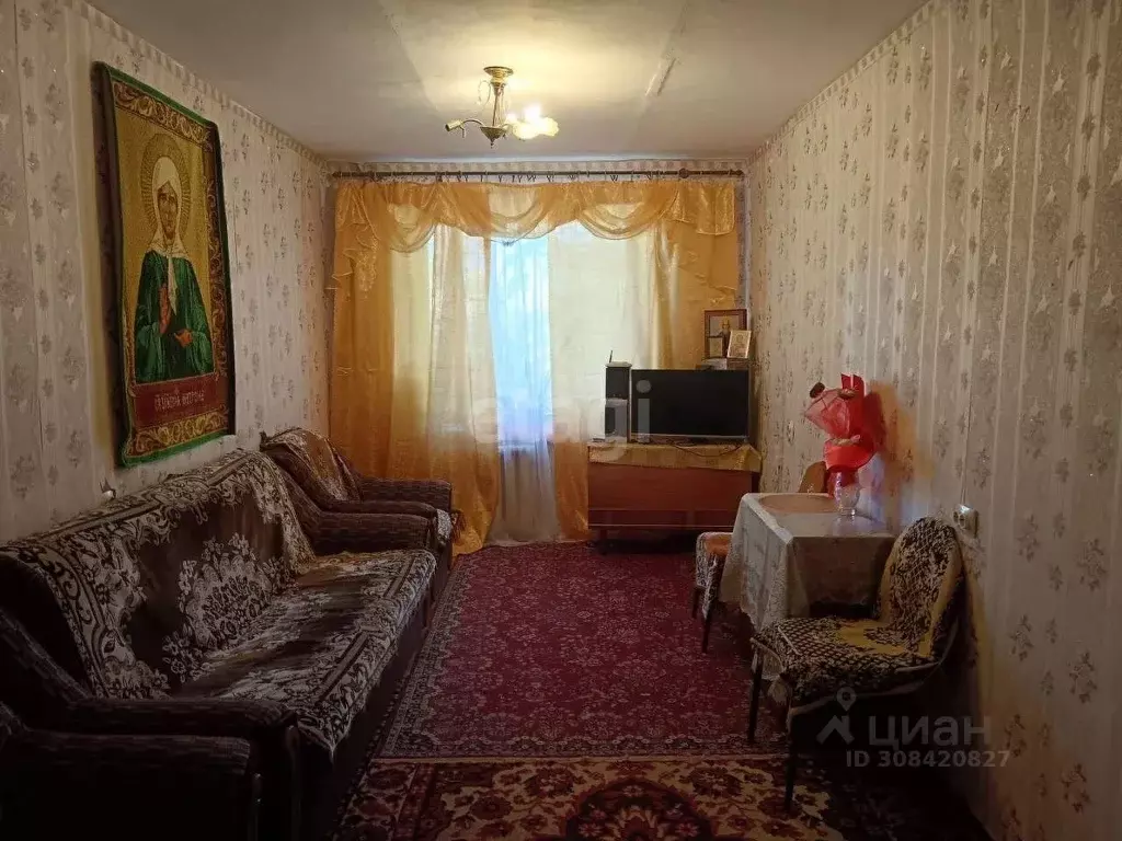 3-к кв. Ленинградская область, Кириши ул. Строителей, 10 (56.6 м) - Фото 1