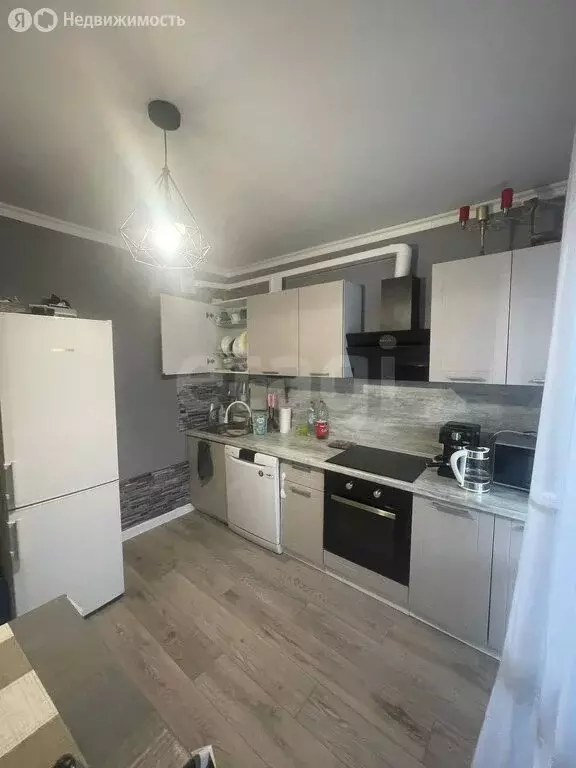 1-комнатная квартира: Воронеж, улица Адмирала Чурсина, 14 (62 м) - Фото 2