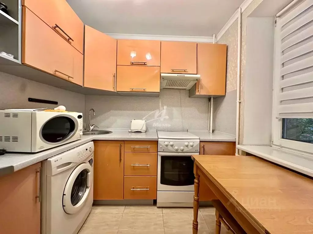 2-к кв. Севастополь просп. Октябрьской Революции, 43 (42.0 м) - Фото 1