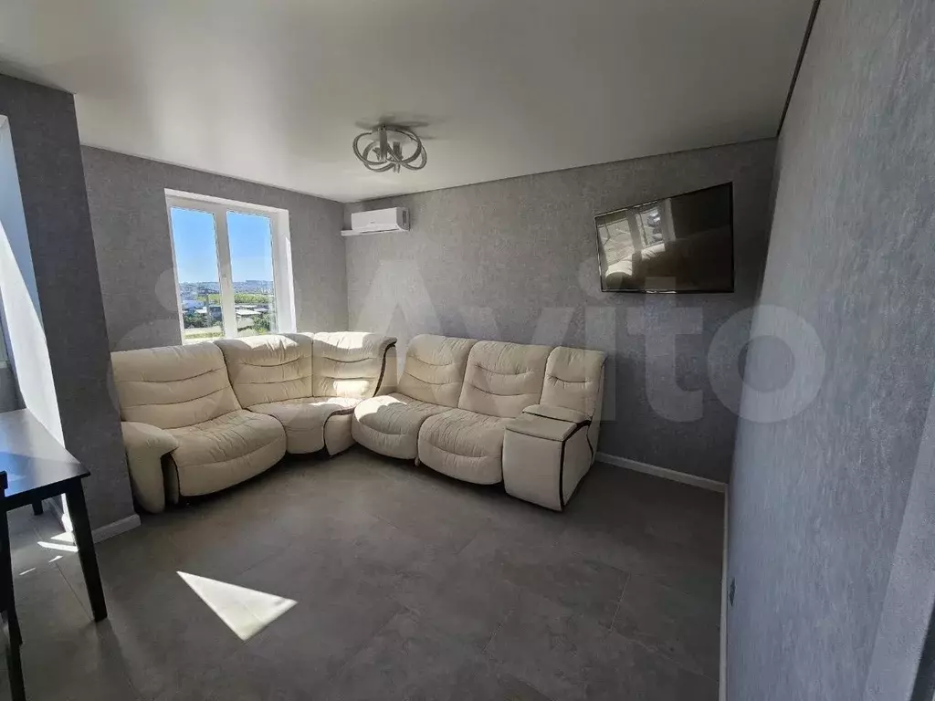 3-к. квартира, 70 м, 3/9 эт. - Фото 1