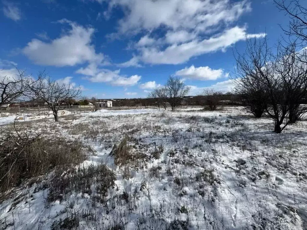 Участок в Крым, Симферопольский район, Урожайновское с/пос, Связист ... - Фото 1