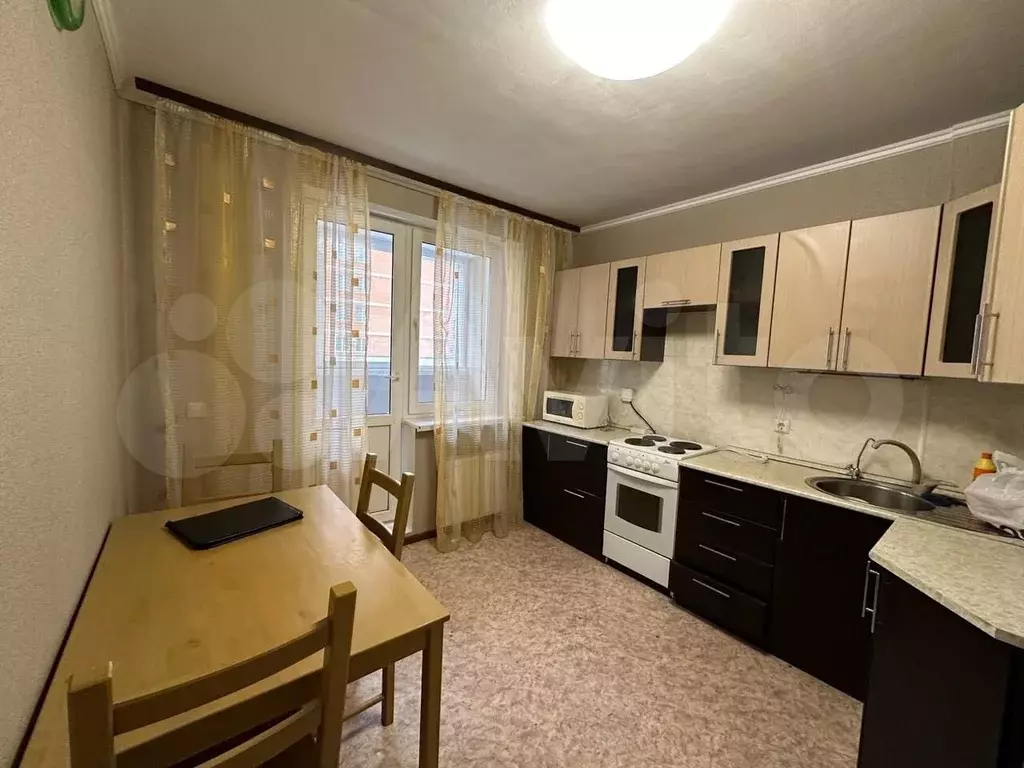 1-к. квартира, 40 м, 3/18 эт. - Фото 1