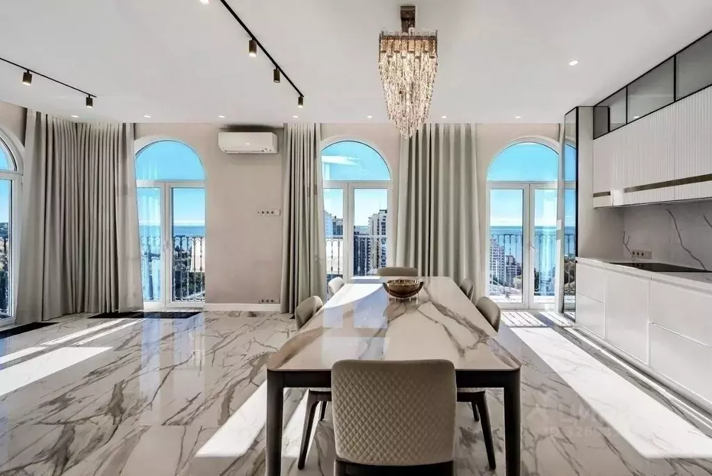 2-к кв. Краснодарский край, Сочи Светлана мкр, ул. Депутатская, 10Дк1 ... - Фото 0