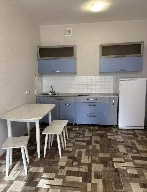 2-к кв. Красноярский край, Красноярск наб. Ярыгинская, 11 (40.0 м) - Фото 1