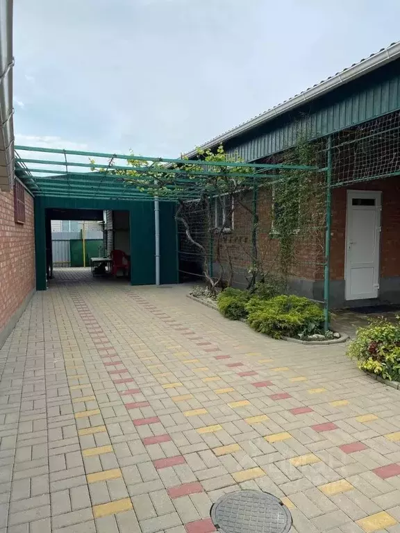 Дом в Ростовская область, Егорлыкская ст-ца ул. Максима Горького, 115 ... - Фото 1