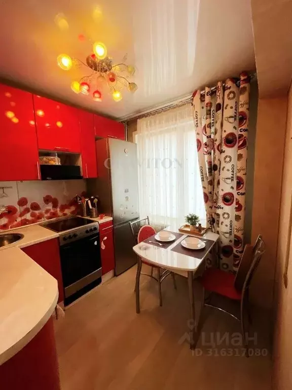 1-к кв. Алтай, Горно-Алтайск Гранитный пер., 3 (30.3 м) - Фото 0