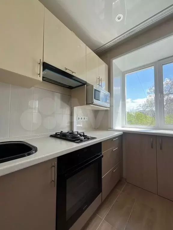 3-к. квартира, 56 м, 4/5 эт. - Фото 1