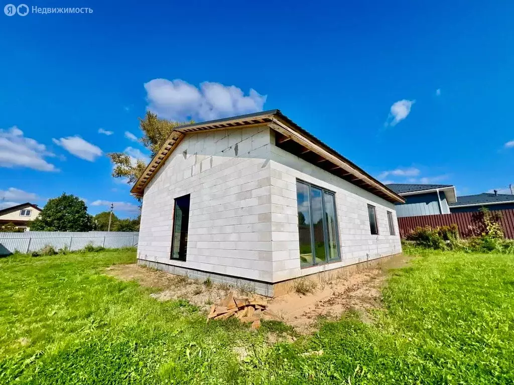 Дом в муниципальное образование Новосельское, деревня Бельково (90 м) - Фото 1