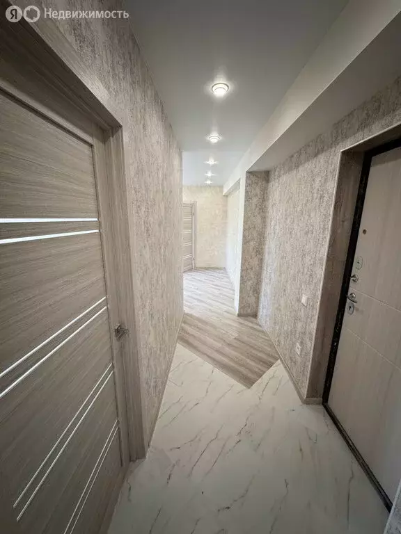 3-комнатная квартира: Орёл, площадь Поликарпова, 10 (55 м) - Фото 0
