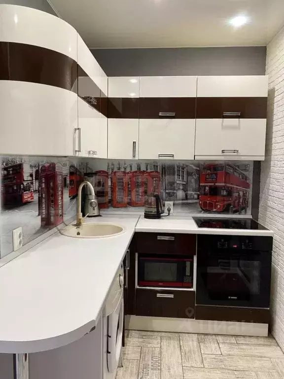 1-к кв. Тюменская область, Тюмень ул. Николая Зелинского, 19 (36.7 м) - Фото 1