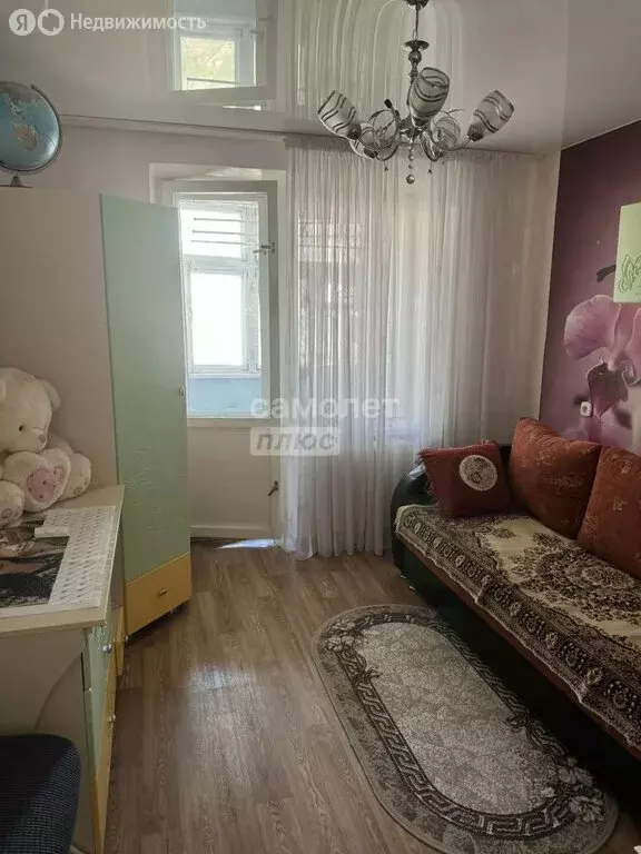 3-комнатная квартира: Элиста, 4-й микрорайон, 48 (66.7 м) - Фото 2