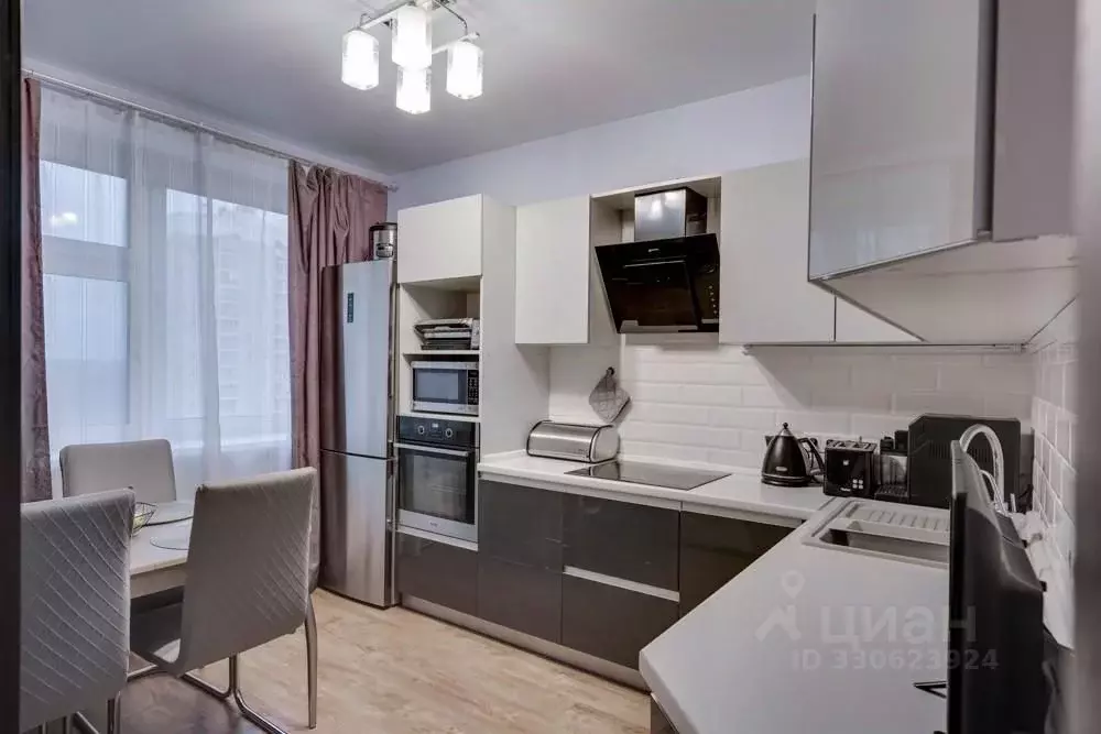 3-к кв. Московская область, Балашиха ул. Дмитриева, 8 (73.6 м) - Фото 2