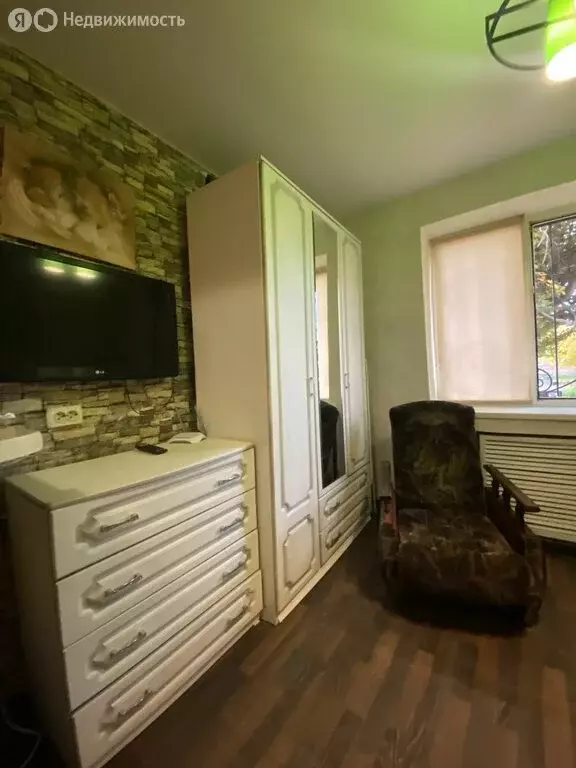 1-комнатная квартира: Таганрог, улица Зои Космодемьянской, 2 (16 м) - Фото 1